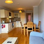 Harbour & Leisure Centre Hotell Schull