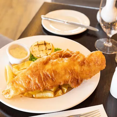 Harbour & Leisure Centre 3* شول