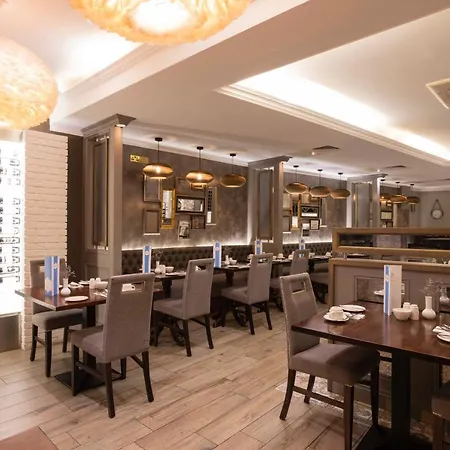 Harbour & Leisure Centre Hotel