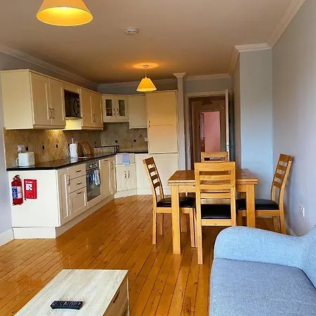 Harbour & Leisure Centre Otel Schull
