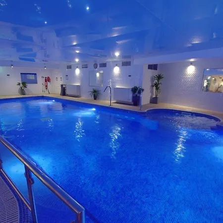Hotel Harbour & Leisure Centre 3*
