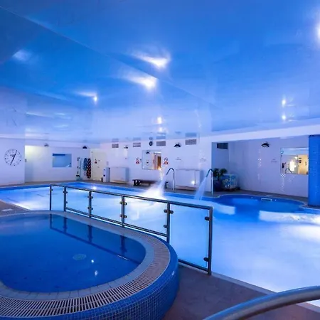 Harbour & Leisure Centre Schull