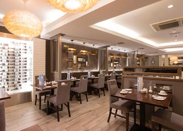 Harbour & Leisure Centre Hotel