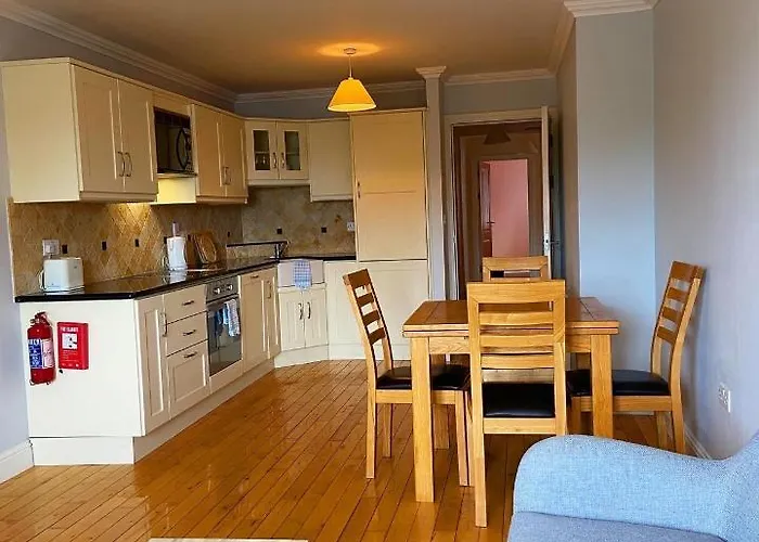 Harbour & Leisure Centre Hotel Schull