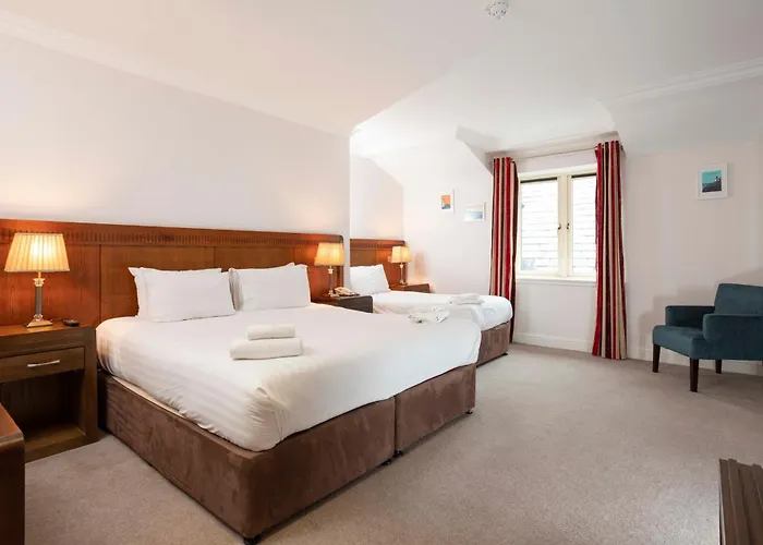 Harbour & Leisure Centre Hotel