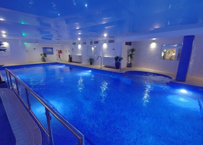 호텔 Harbour & Leisure Centre 3*