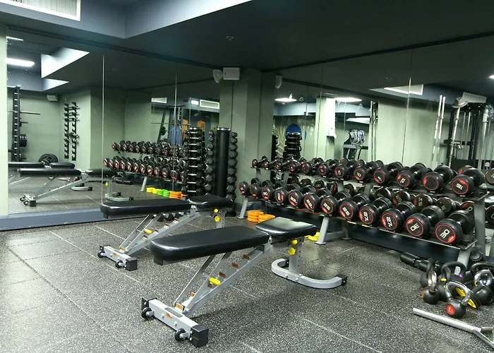 Harbour & Leisure Centre 호텔 슐